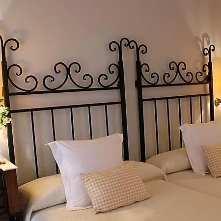Отель Quinta De Villanueva Коломбрес